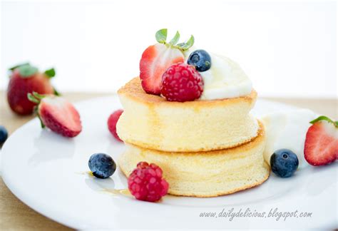 happy panncake|Japanese Soufflé Pancakes スフレパンケーキ • Just。